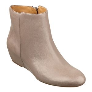 Nine West Metalina Bootie in Taupe